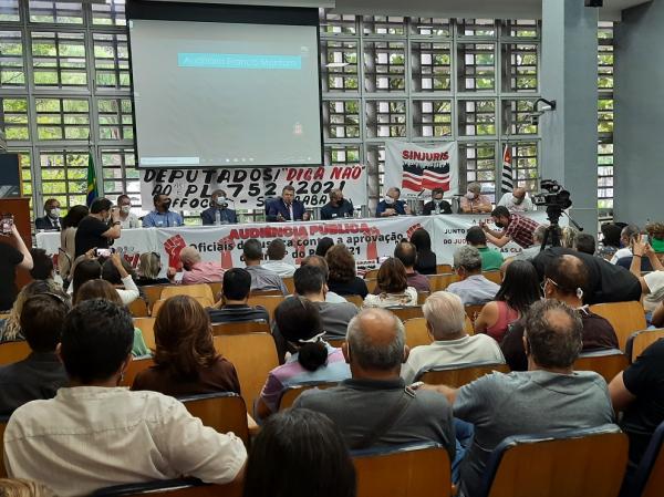 “752 NÃO!” – Oficiais de Justiça de todo Estado presentes na luta contra a retirada de direitos