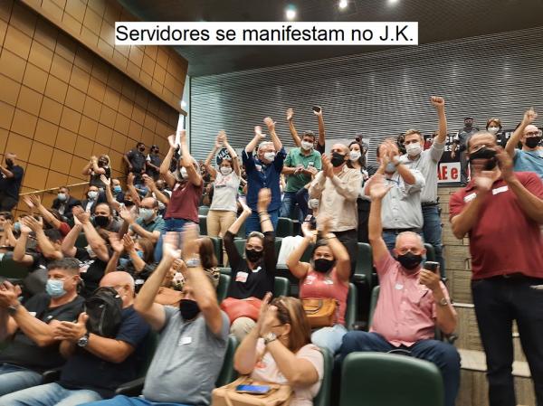 “752 NÃO!” – Oficiais de Justiça de todo Estado presentes na luta contra a retirada de direitos