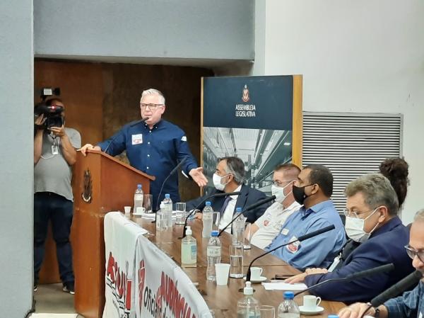“752 NÃO!” – Oficiais de Justiça de todo Estado presentes na luta contra a retirada de direitos