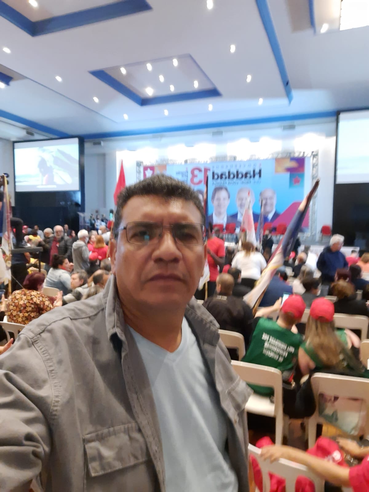 ASSOJURIS e SINJURIS presentes em ato de servidores e candidatos ao governo do estado e ao senado