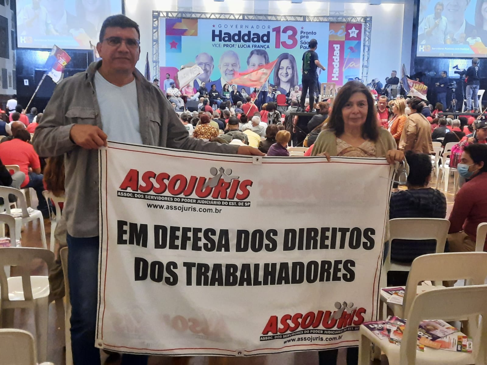 ASSOJURIS e SINJURIS presentes em ato de servidores e candidatos ao governo do estado e ao senado