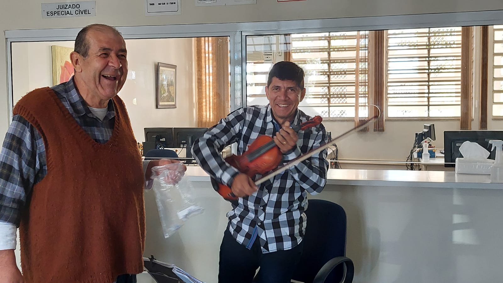 Judiciários de Patrocínio Paulista, Pedregulho e Franca debatem campanha salarial e recebem homenagem ao dia dos pais