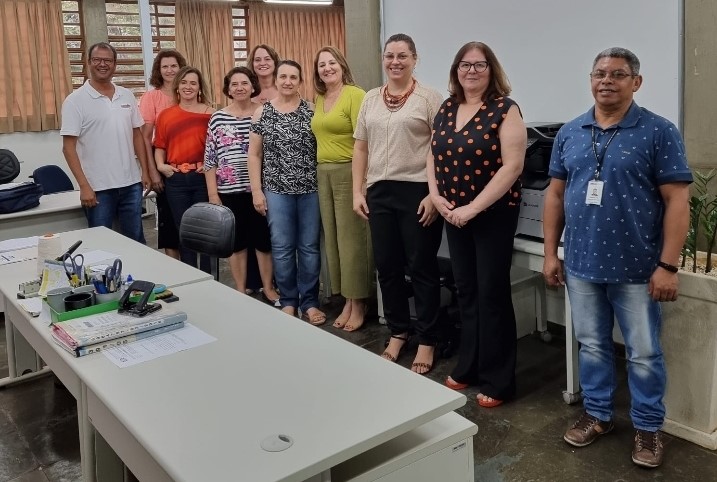 Servidores de TUPI são visitados pela ASSOJURIS