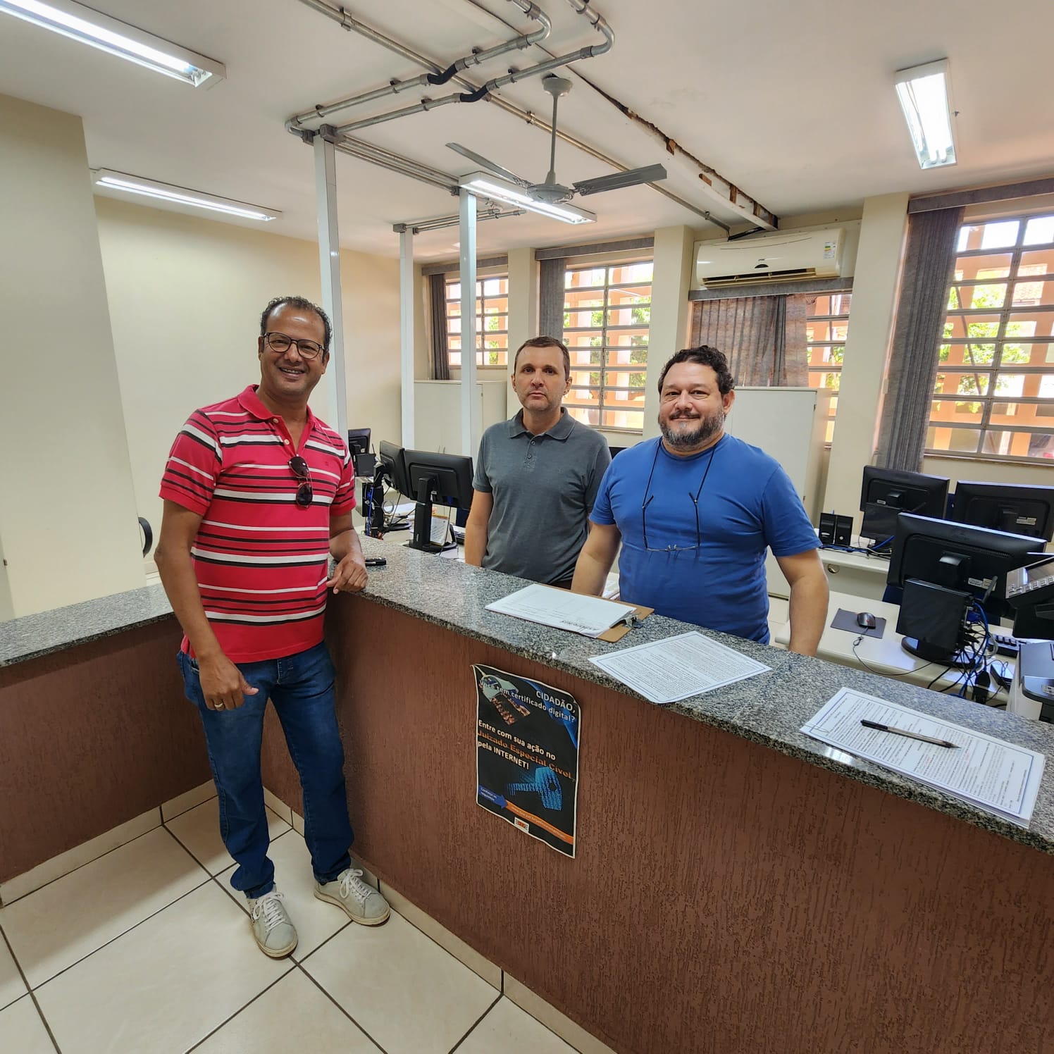 Servidores de JUNQUEIRÓPOLIS são visitados pela ASSOJURIS
