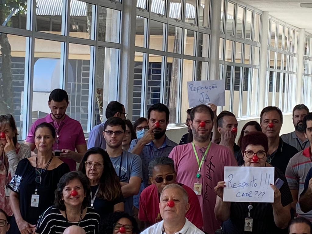 SERVIDORES DE CAMPINAS EM PROTESTO AO NÃO CUMPRIMENTO AO  DIREITO CONSTITUCIONAL DA DATA BASE DELIBERAM PELA PARALISAÇÃO