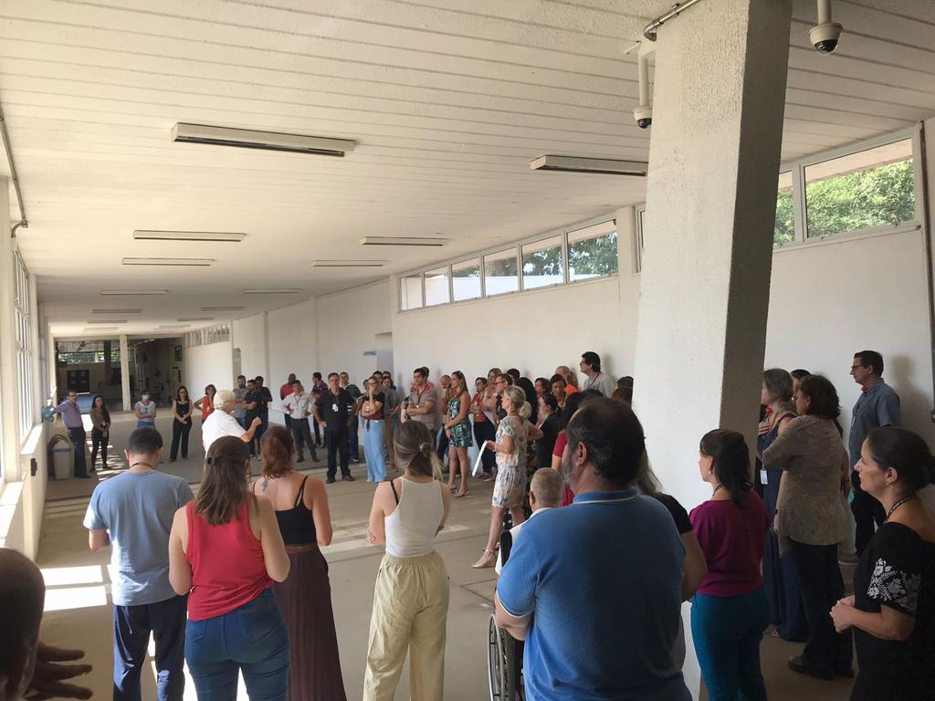 SERVIDORES DE CAMPINAS EM PROTESTO AO NÃO CUMPRIMENTO AO  DIREITO CONSTITUCIONAL DA DATA BASE DELIBERAM PELA PARALISAÇÃO