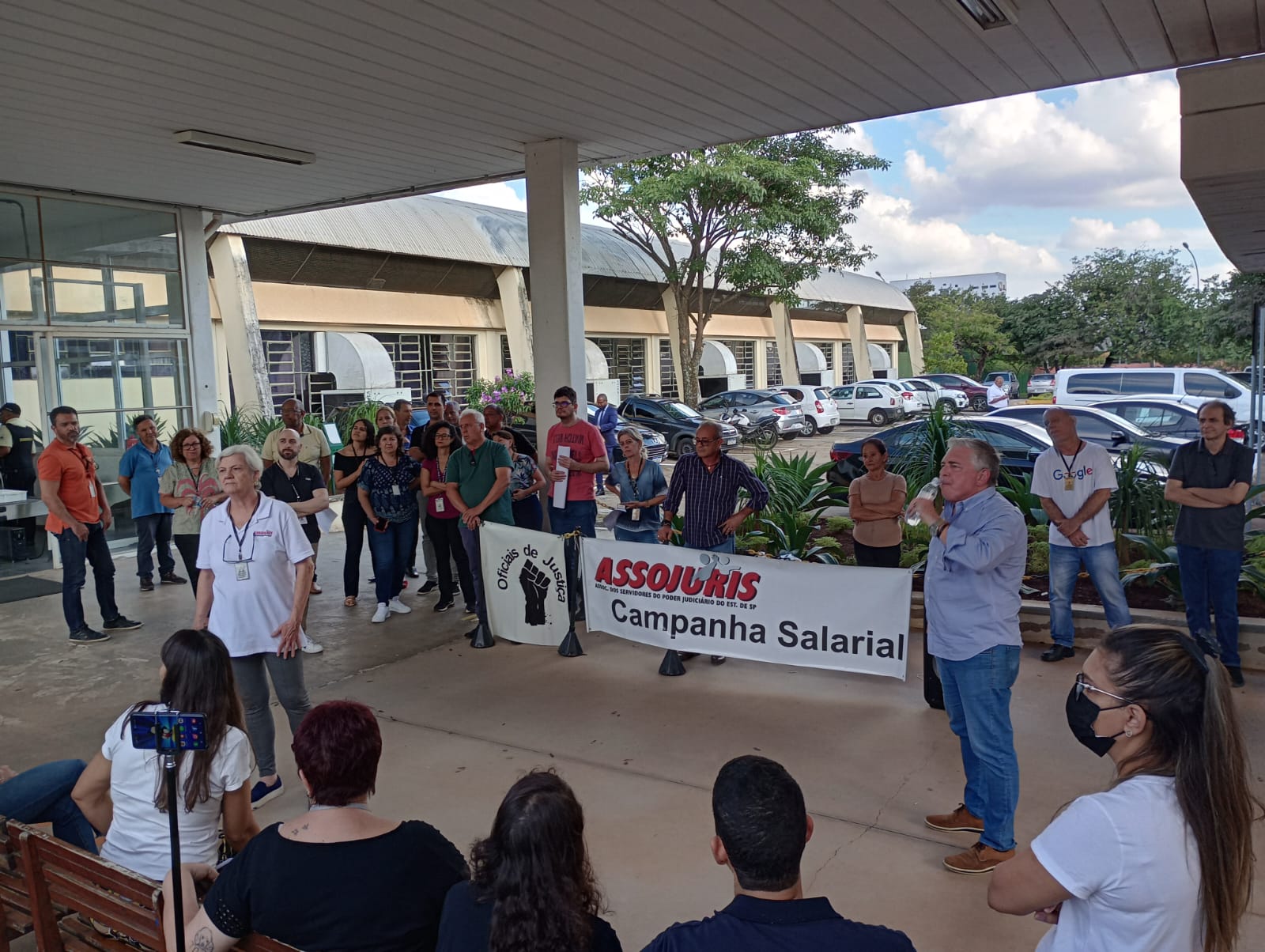 GREVE E INDIGNAÇÃO – APESAR DO ANÚNCIO DA CONCESSÃO DE 6% DE REPOSIÇÃO SALARIAL