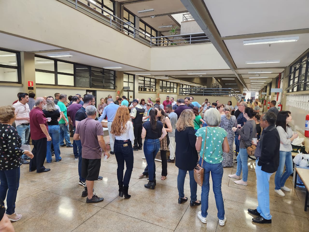 SERVIDORES DE RIBEIRÃO PRETO COMEMORAM ANIVERSÁRIO