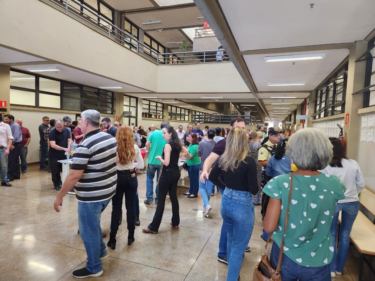 SERVIDORES DE RIBEIRÃO PRETO COMEMORAM ANIVERSÁRIO