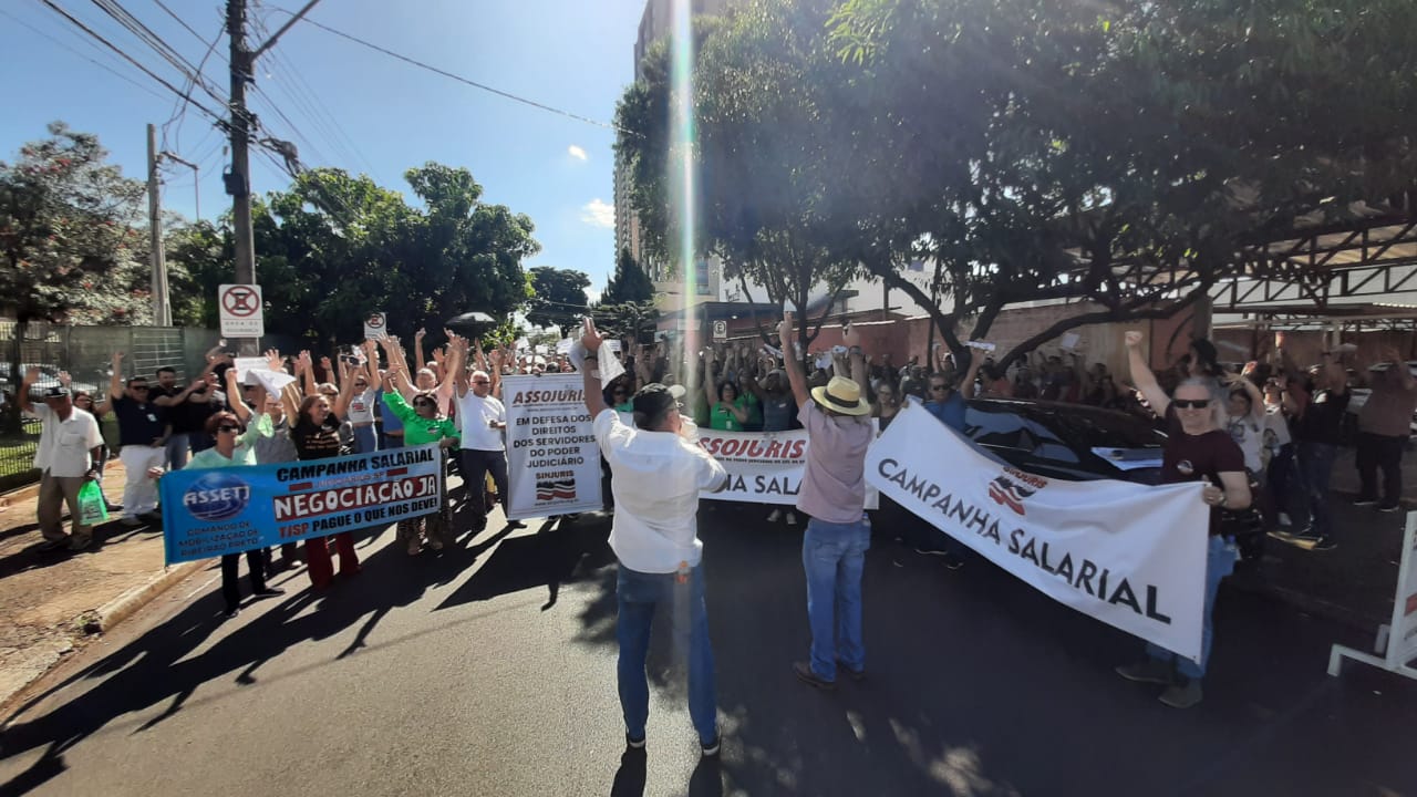 Servidores do Fórum do Poder Judiciário de Ribeirão Preto deliberam pela greve