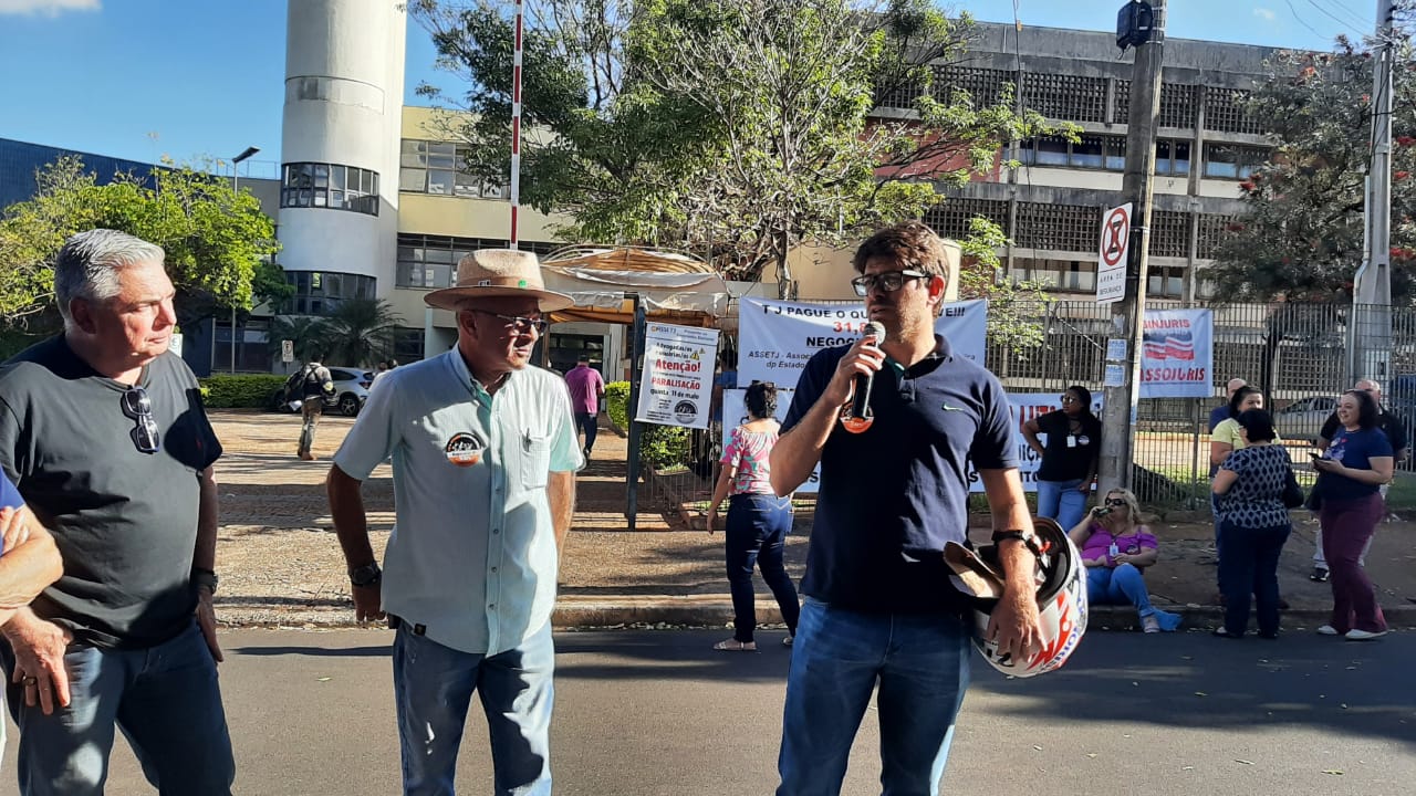 Servidores do forum de Ribeirão Preto estão parados