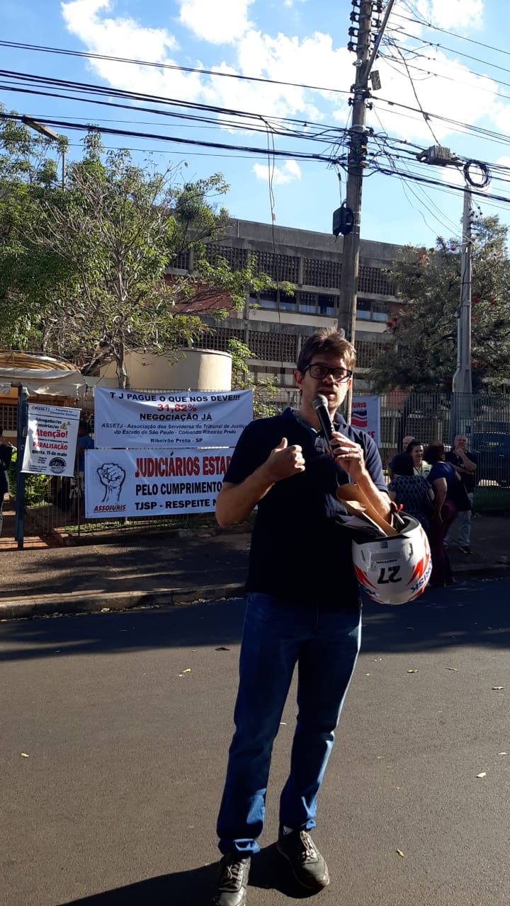 Servidores do forum de Ribeirão Preto estão parados