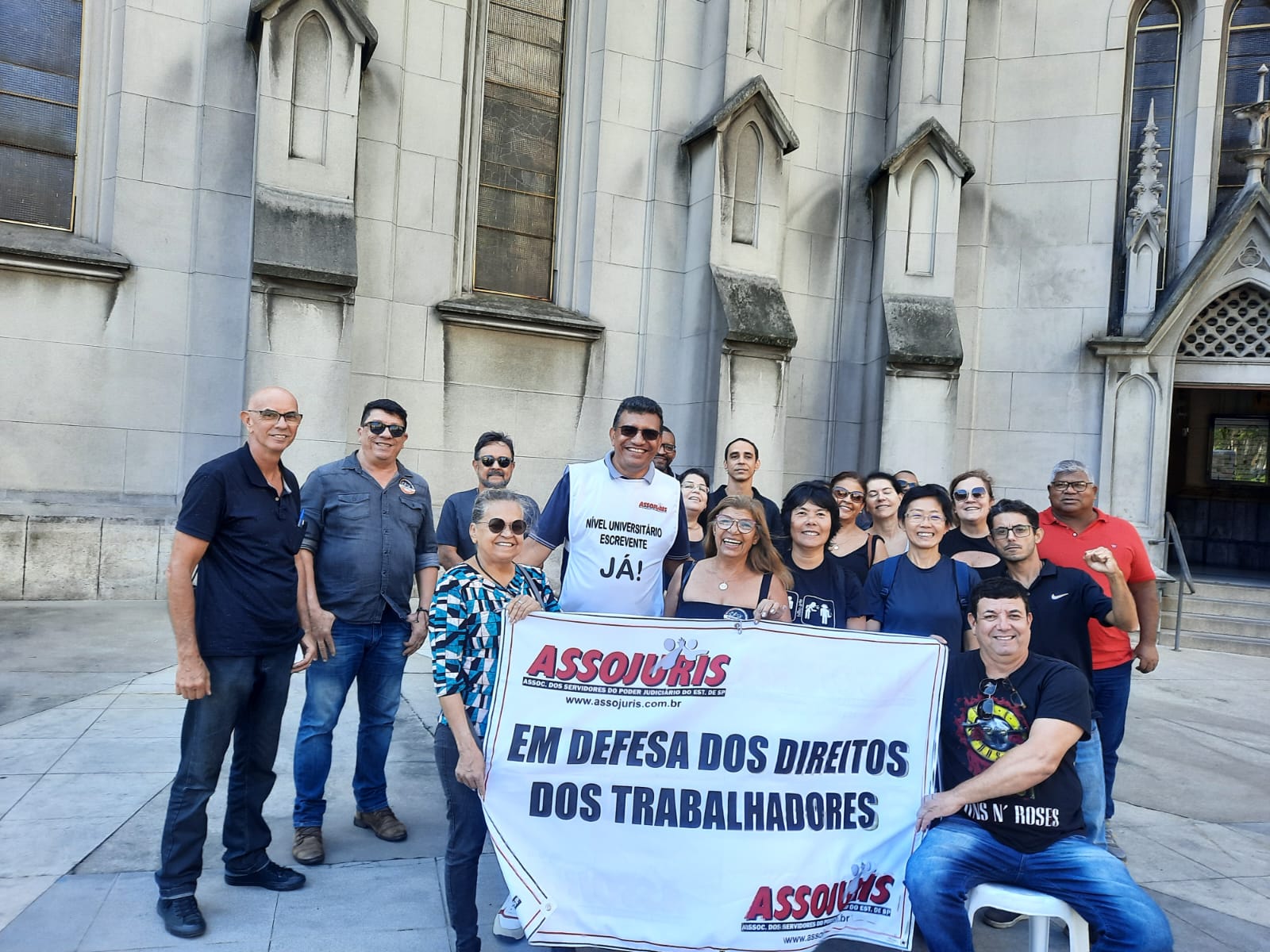 Servidores do fórum de Santos estão parados