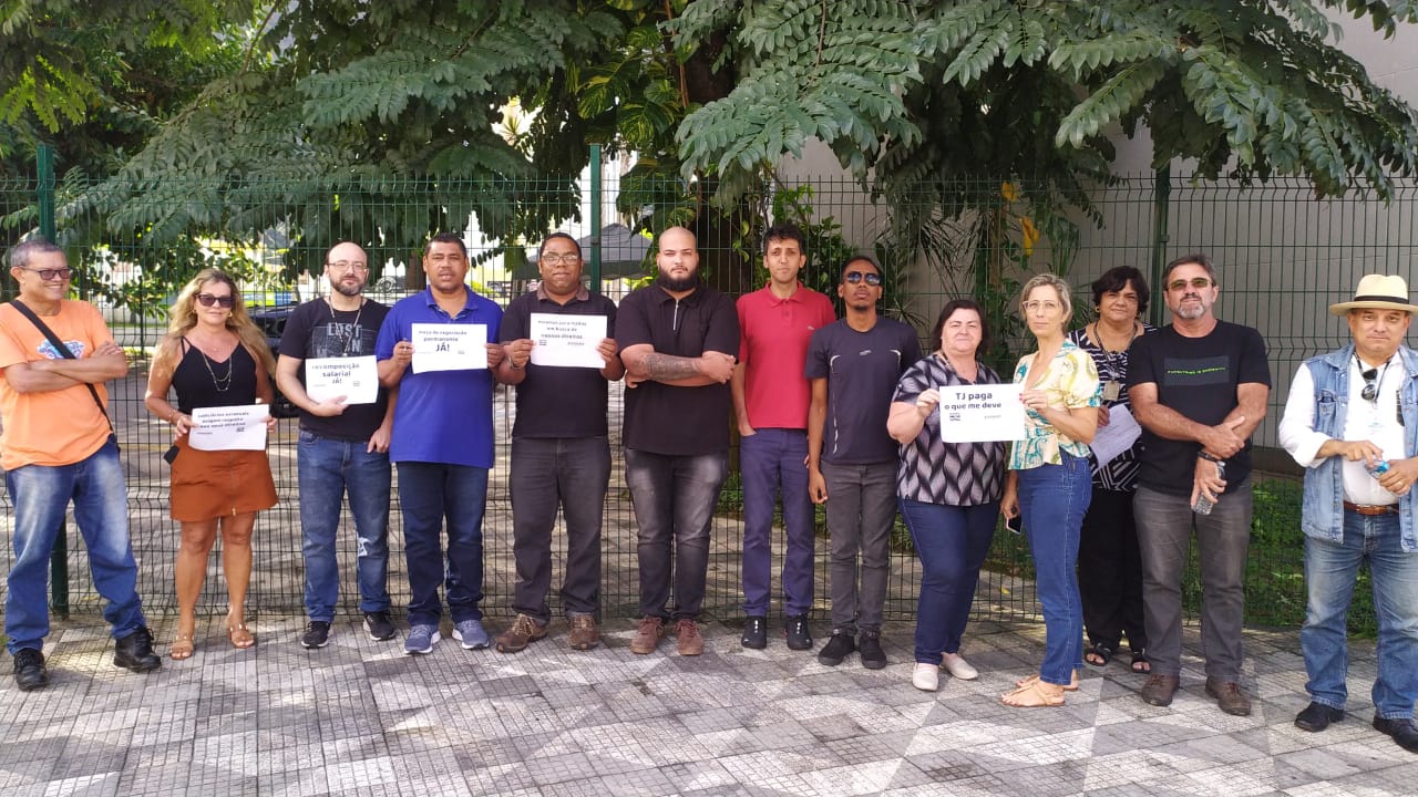 Servidores do fórum de Caraguatatuba estão parados