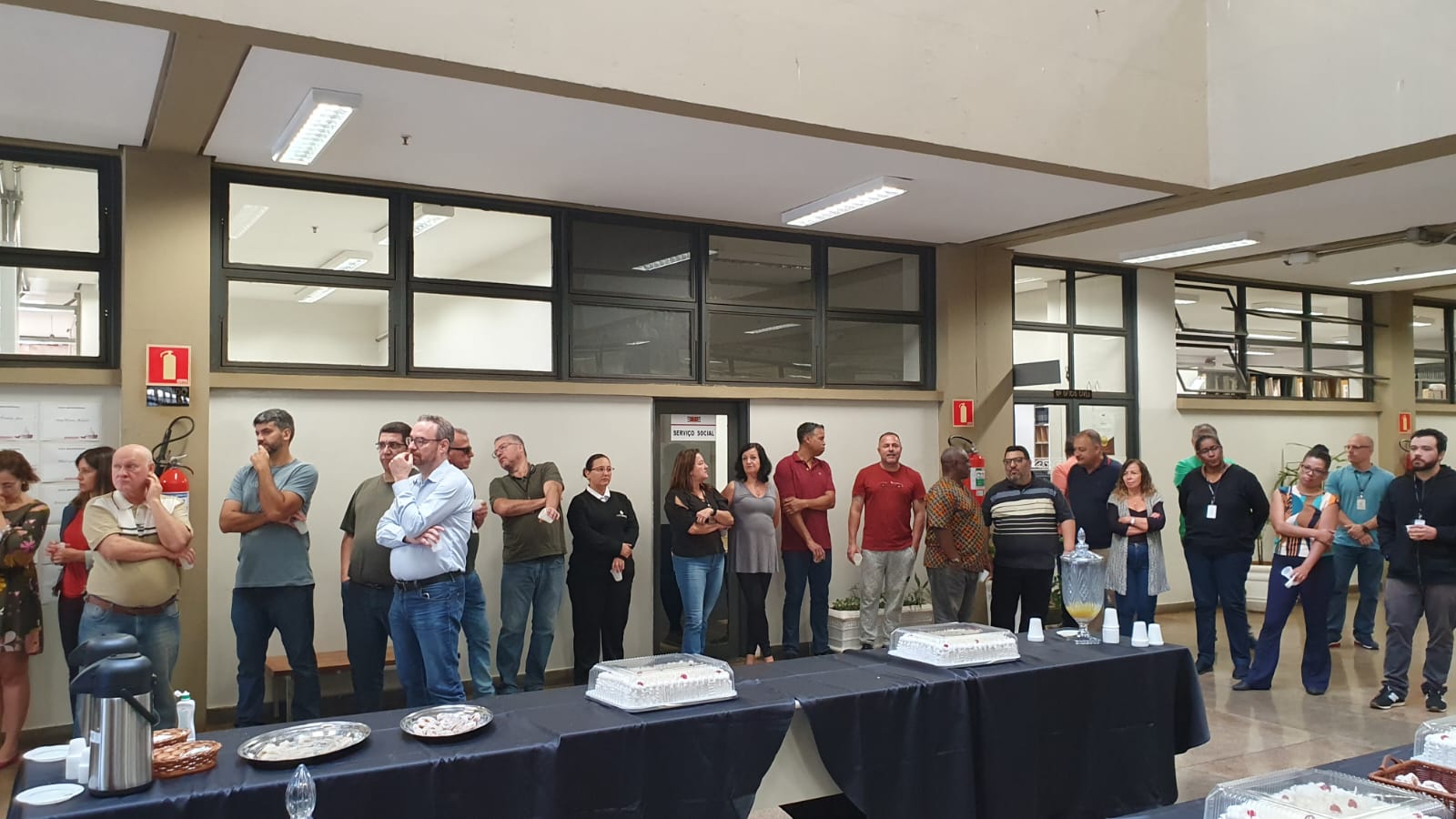 O TJ-SP pressiona e ameaça, enquanto servidores se unem e confraternizam