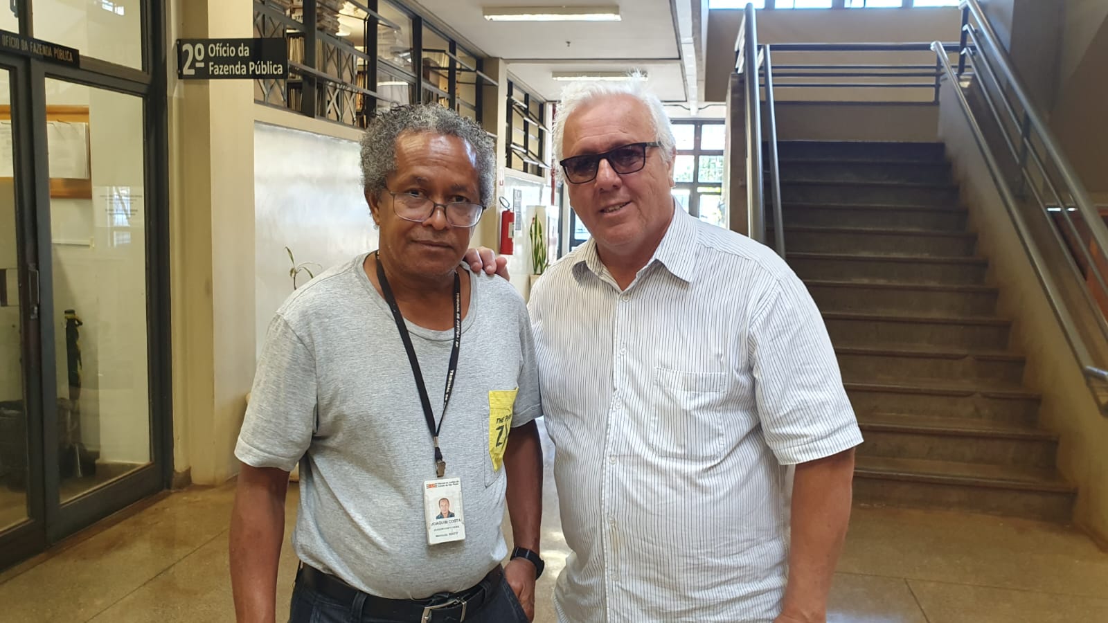 O TJ-SP pressiona e ameaça, enquanto servidores se unem e confraternizam