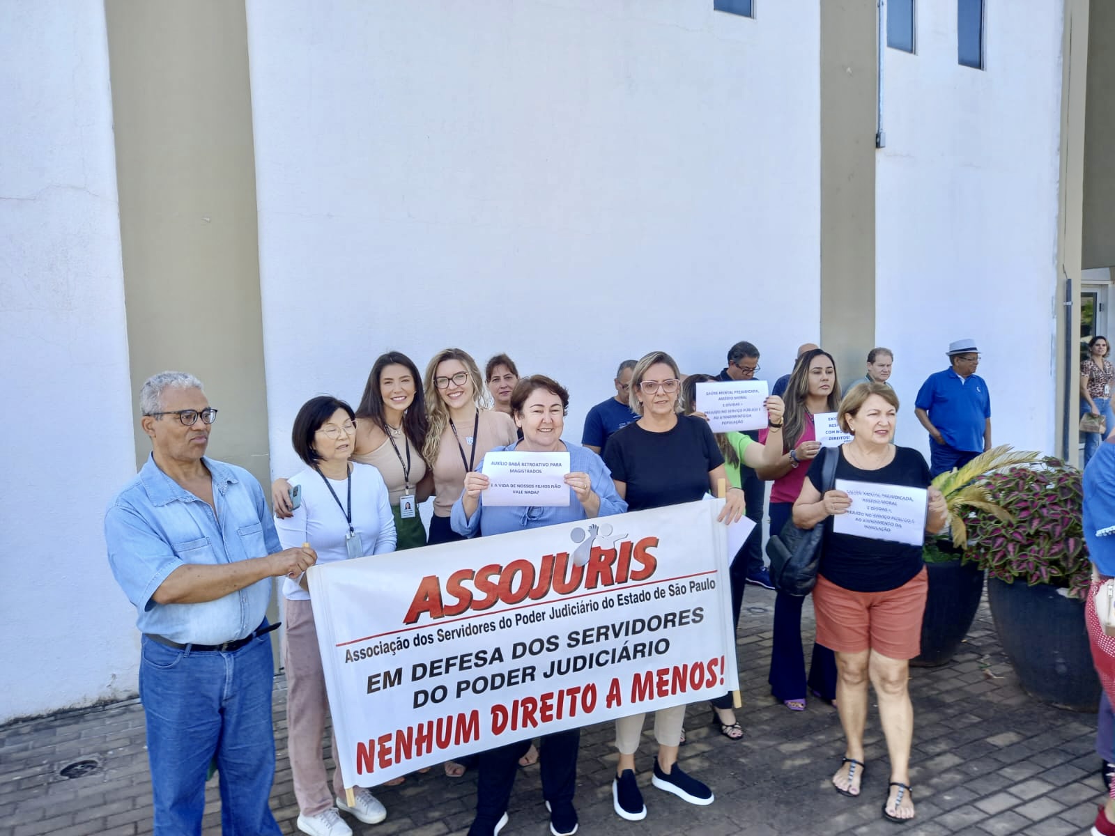 Judiciários do Estado de São Paulo deliberam pela paralisação de um dia