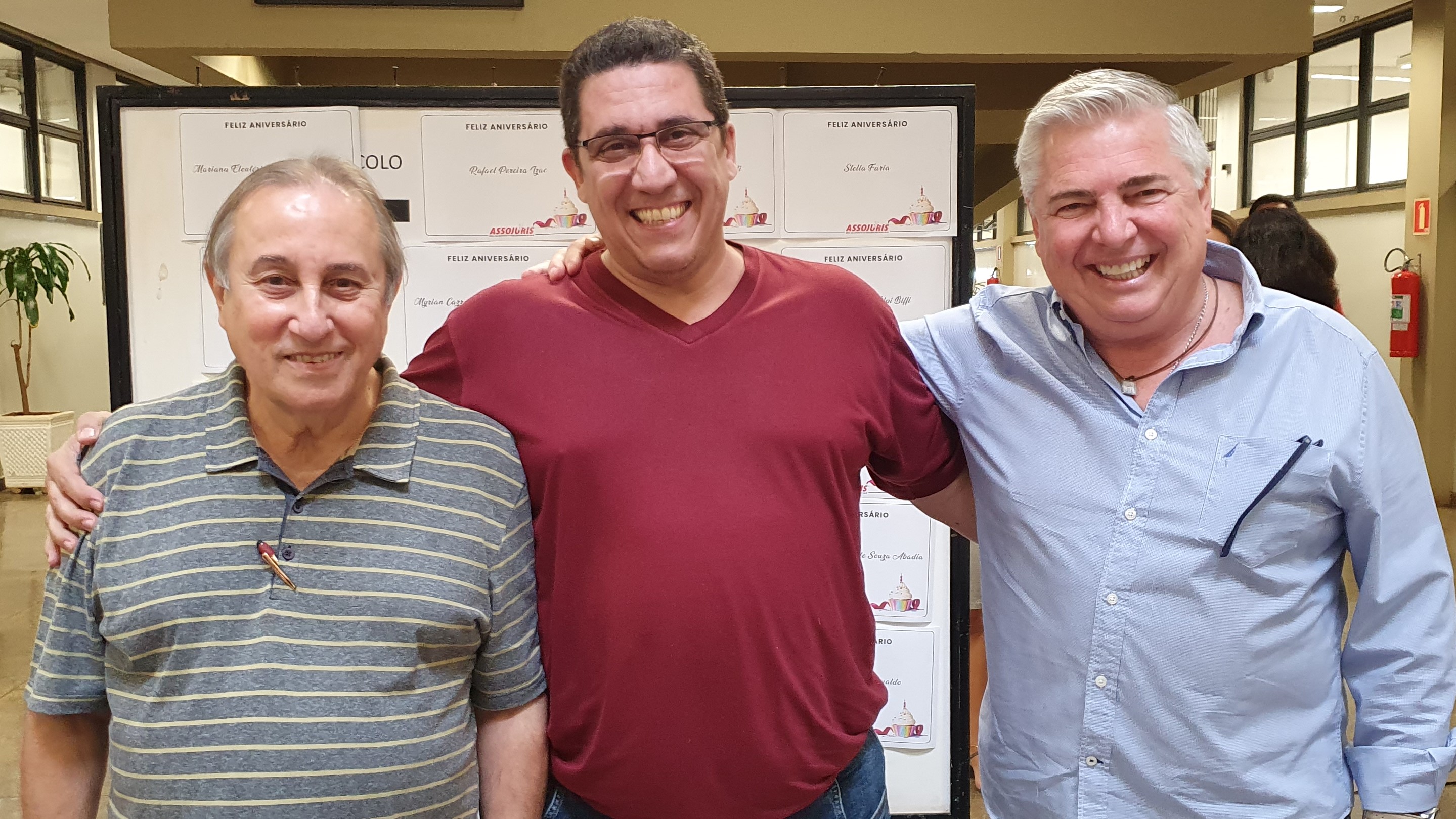 Servidores comemoram aniversariantes de julho