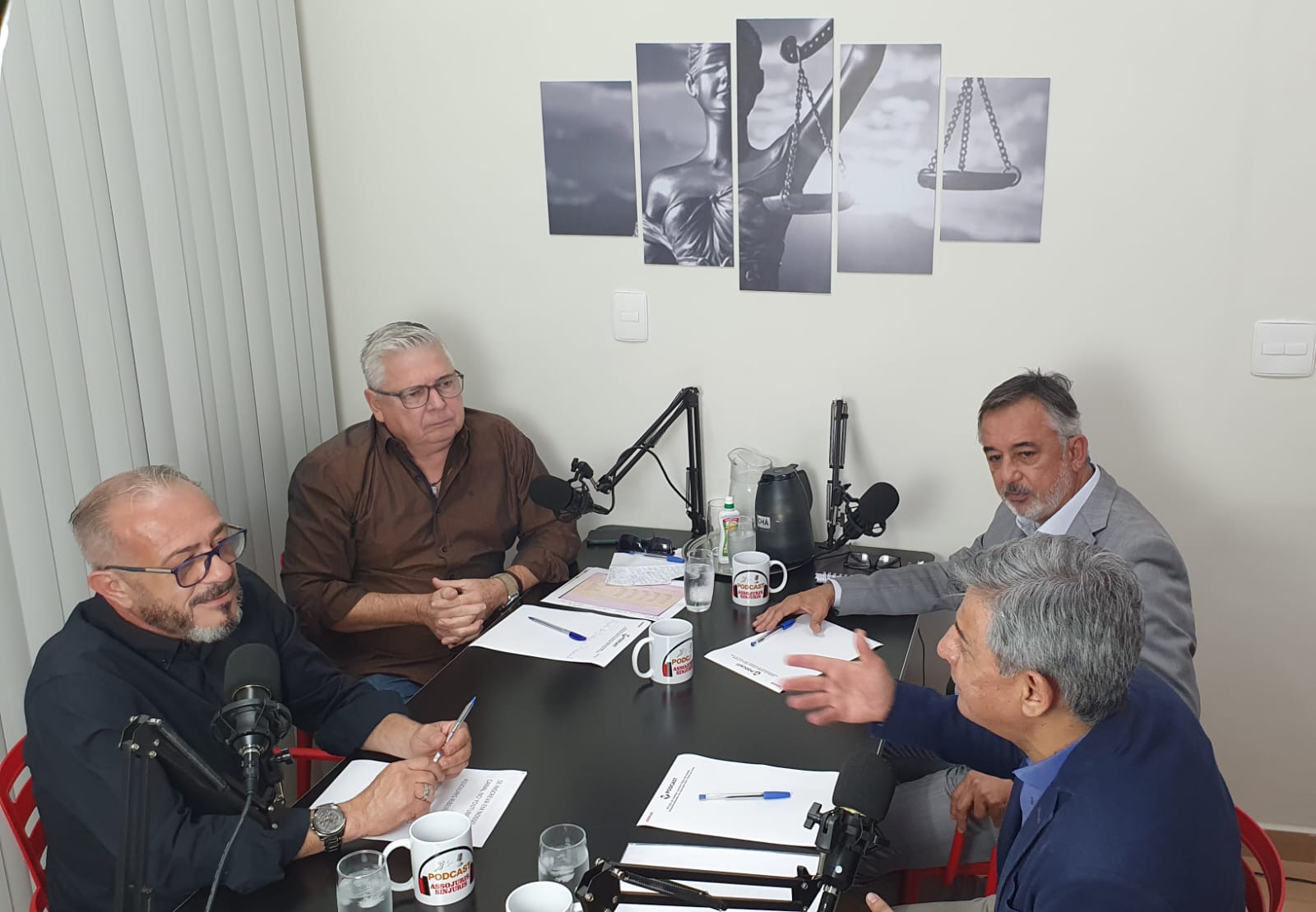 Carreira dos Oficiais de Justiça é debatida em podcast