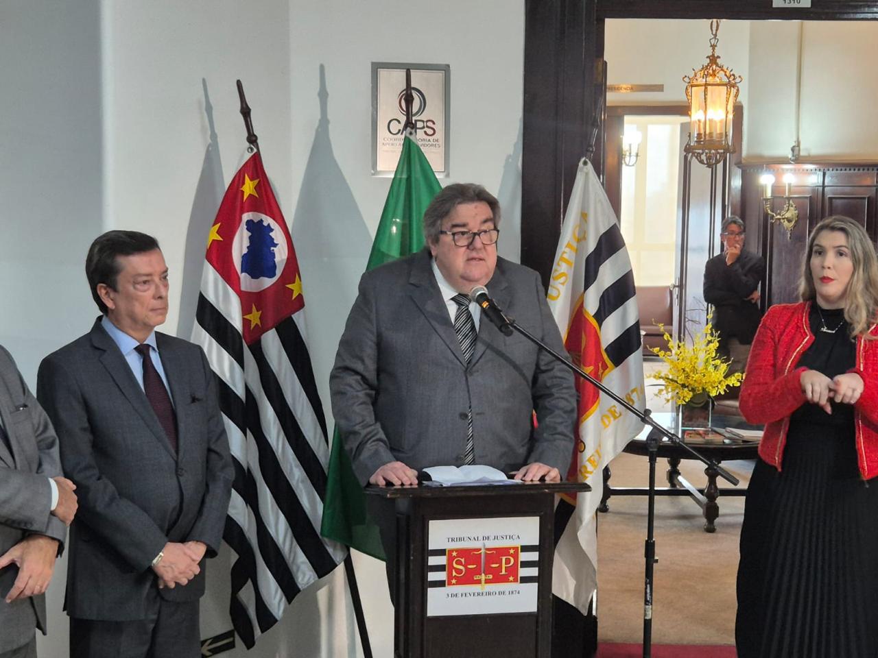 Central de Intermediação em Libras – CIL