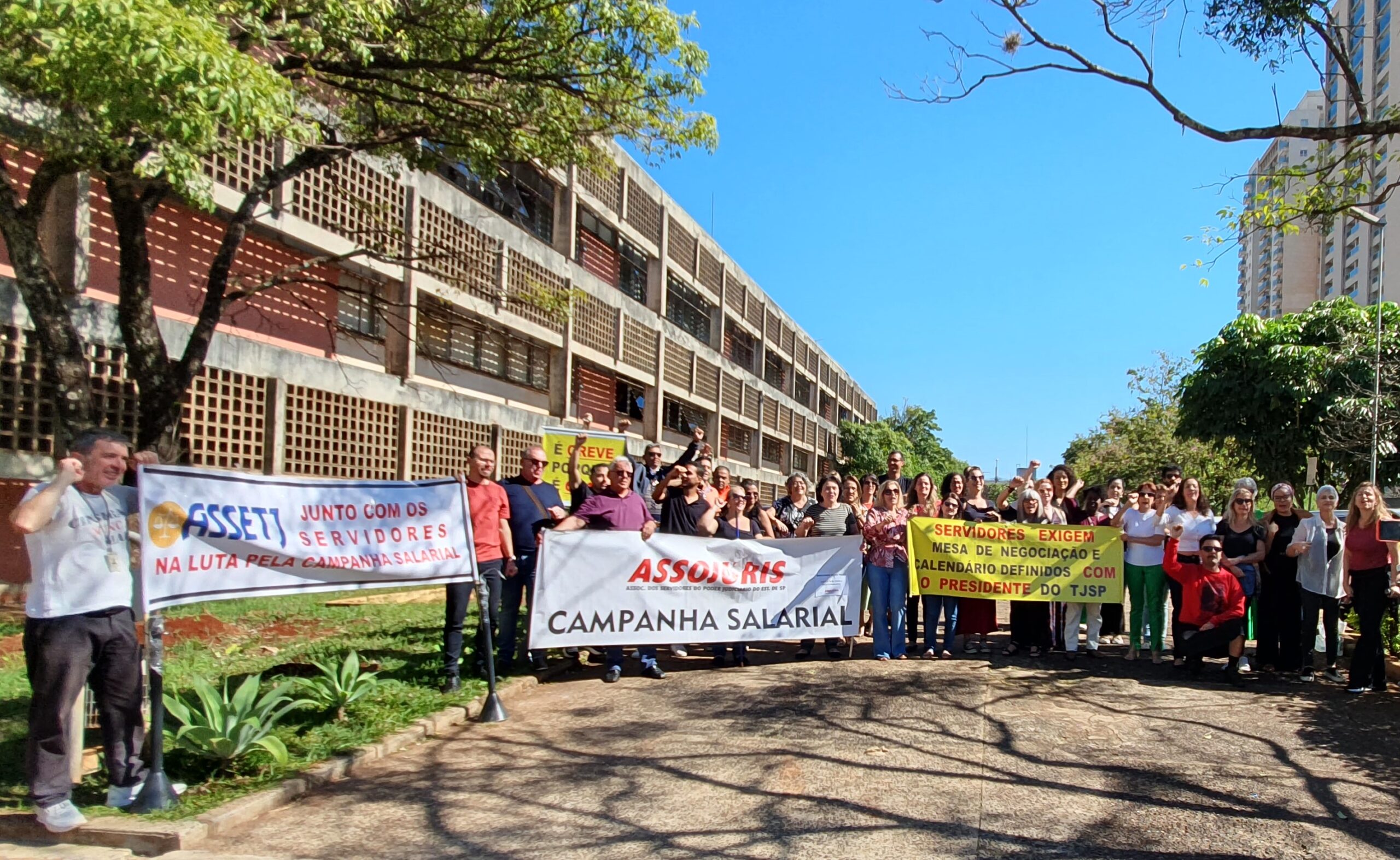 Greve no Judiciário Bandeirante – 3ºdia – Motivação- Legalidade da Greve – Adesão
