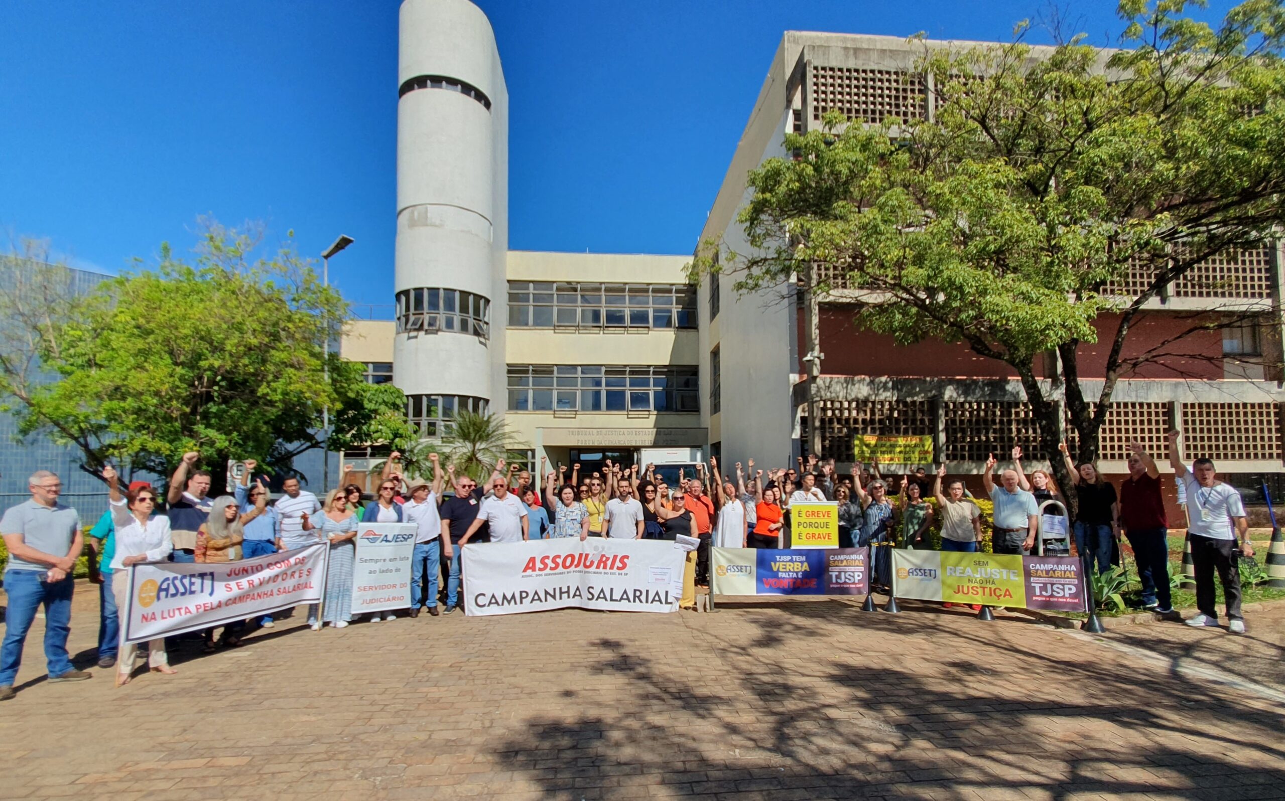 Judiciários na Luta! 4º dia de Greve