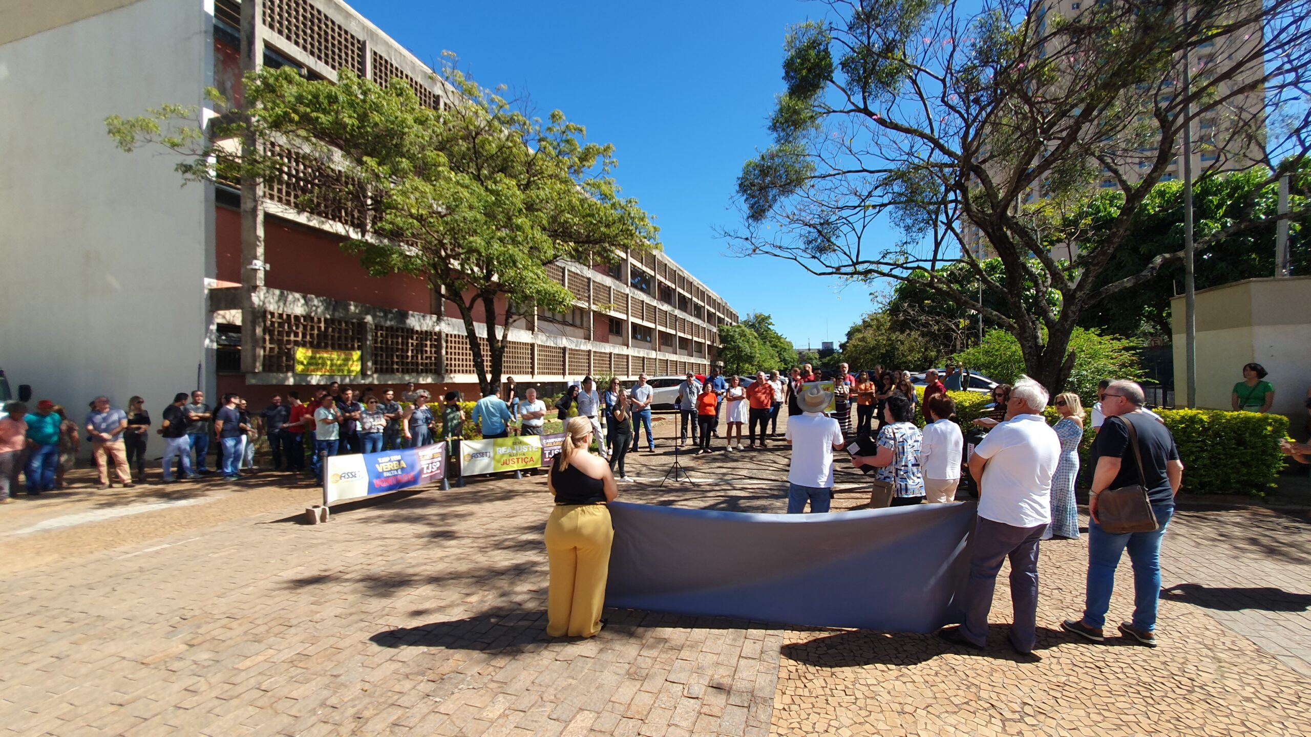 Judiciários na Luta! 4º dia de Greve
