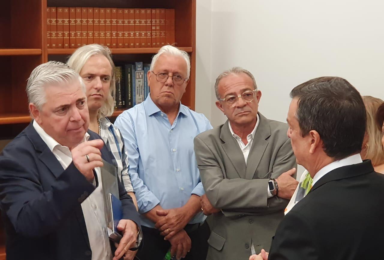 Assojuris protocola novo expediente em mãos da Presidência do TJSP
