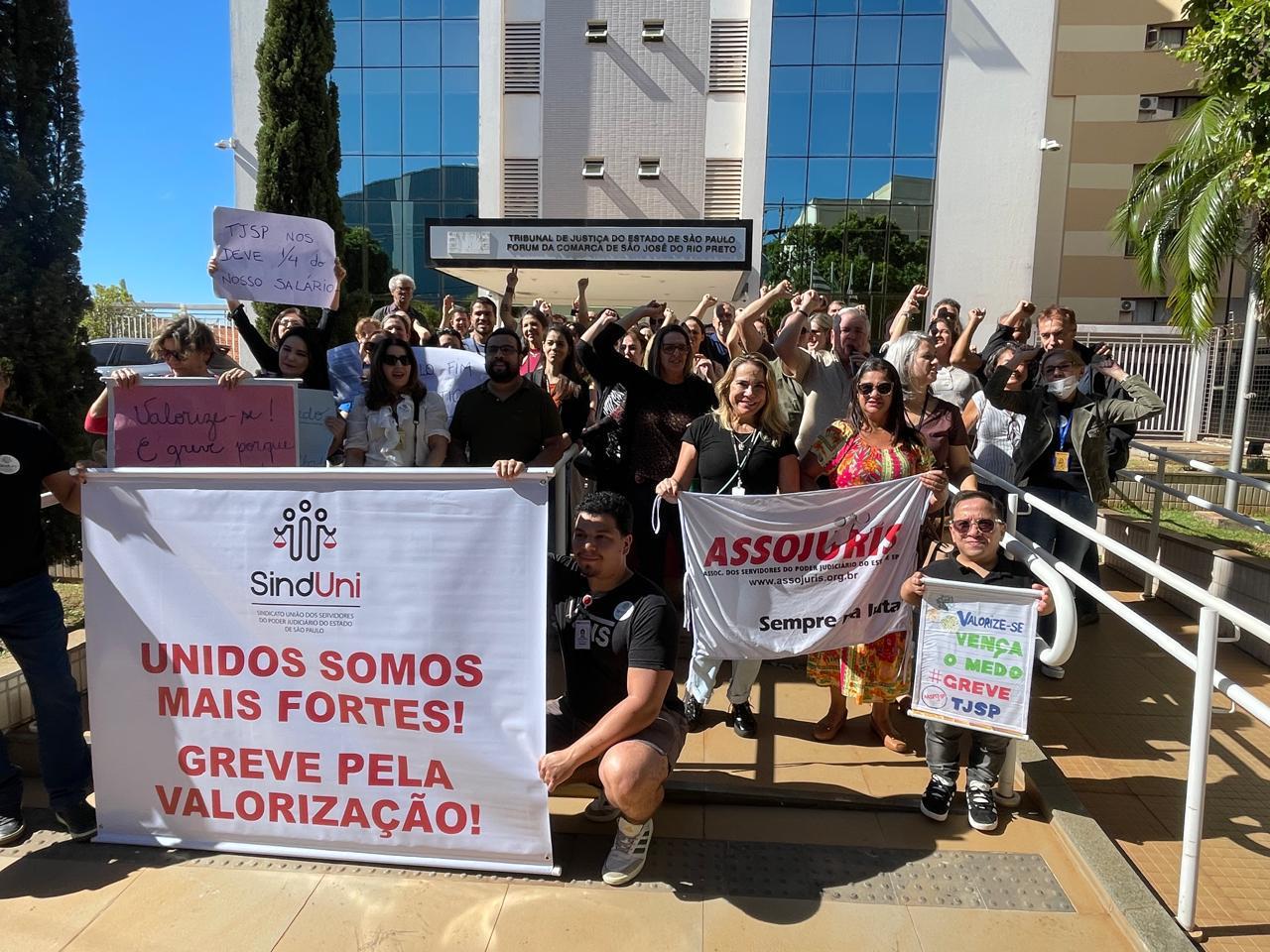 Assojuris – Judiciários- Mobilização Intensa – Câmara do Município de Assis se Manifesta em Favor de Servidores Grevistas