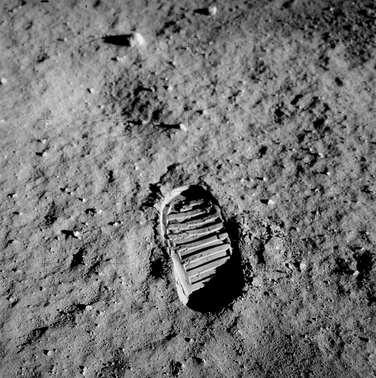footprint-60614_1280