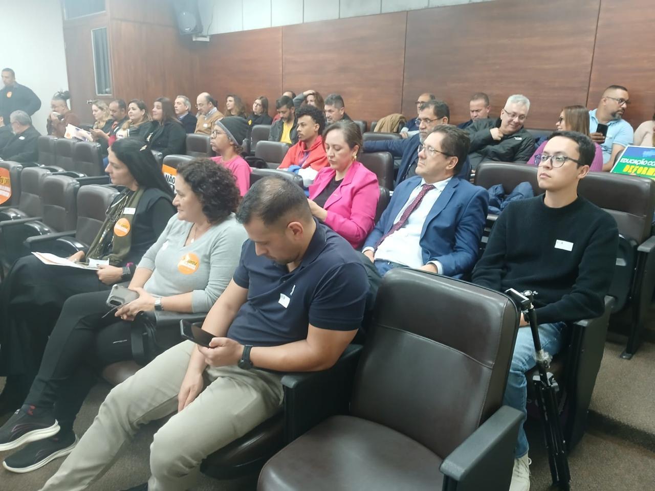 DIGA NÃO À REFORMA ADMINISTRATIVA